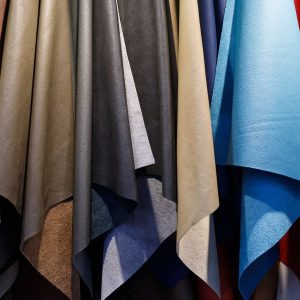 Come incollare la Pelle di Rivestimento