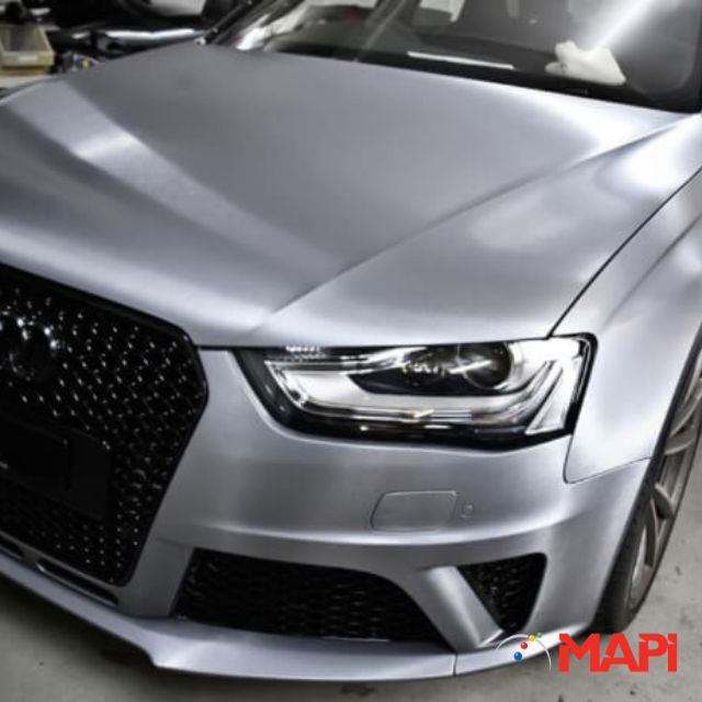 3M Wrap Film Serie 2080-BR120 Brushed Aluminium su Auto